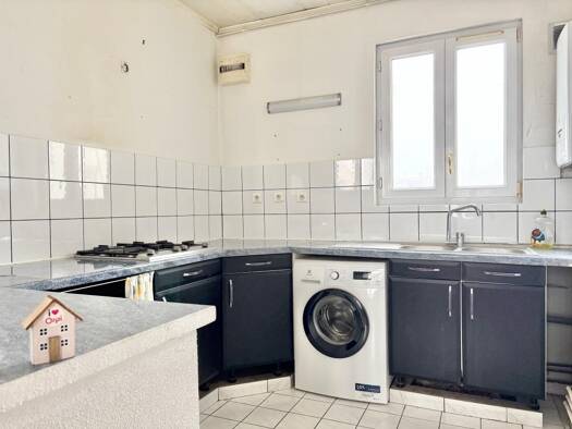 Duplex à vendre 79 000 € 2 pièces 1 chambre 40 m² Étage 3/4 Sainte Marie-Saint Léon Le Havre 76600