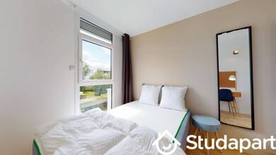 Appartement à louer 741 € 1 pièce 3 chambres 9 m² RDC Le Parc Guyancourt 78280