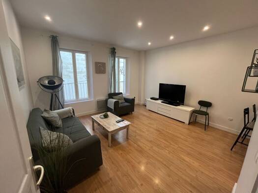 Maison à louer 990 € 4 pièces 3 chambres 70 m² Fontcouverte Avignon 84000