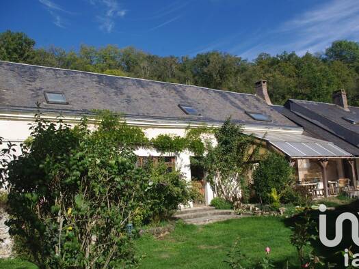 Maison à vendre 229 000 € 8 pièces 6 chambres 250 m² 28 000 m² de terrain Cellé 41360