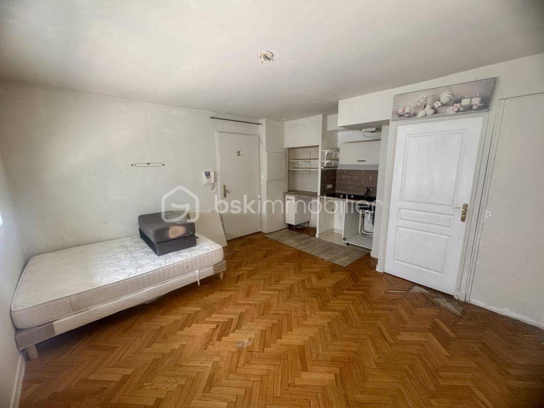 Maison à vendre, 21m², LES LILAS