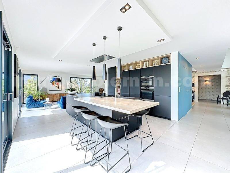 Maison à vendre, 486m², PERS JUSSY