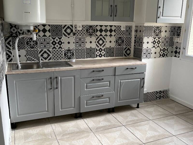 Maison à louer, 68m², LYON 8E