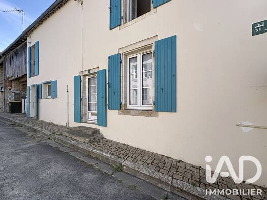 Maison à vendre 140 000 € 4 pièces 3 chambres 109 m² La Grève-sur-Mignon 17170