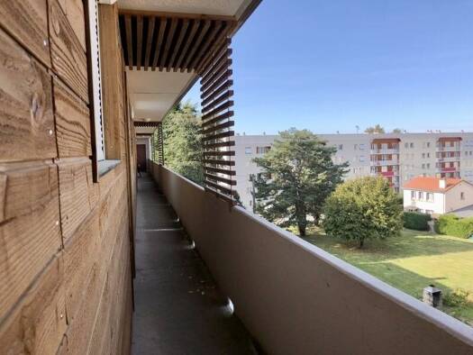 Appartement à vendre 49 000 € 3 pièces 2 chambres 63,2 m² Étage 4/4 Sud-RN Lannemezan 65300