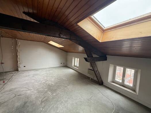 Appartement à vendre 59 900 € 3 pièces 2 chambres 59 m² Étage 4/4 École Joseph Bara-Groupe scolaire Carnot-Hôtel de Ville Agen 47000