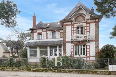 Villa à vendre 1 524 675 € 10 pièces 6 chambres 200 m² 490 m² de terrain Centre-Benoît La Baule-Escoublac 44500