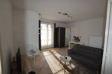 Appartement à louer 570 € 1 pièce 38 m² Étage 5/7 Bastia 20200