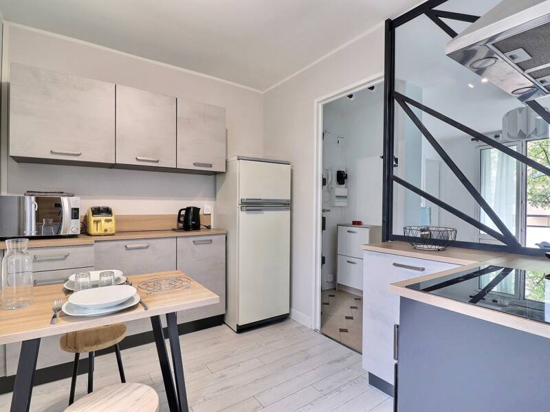 Maison à louer, 52m², LYON 8E