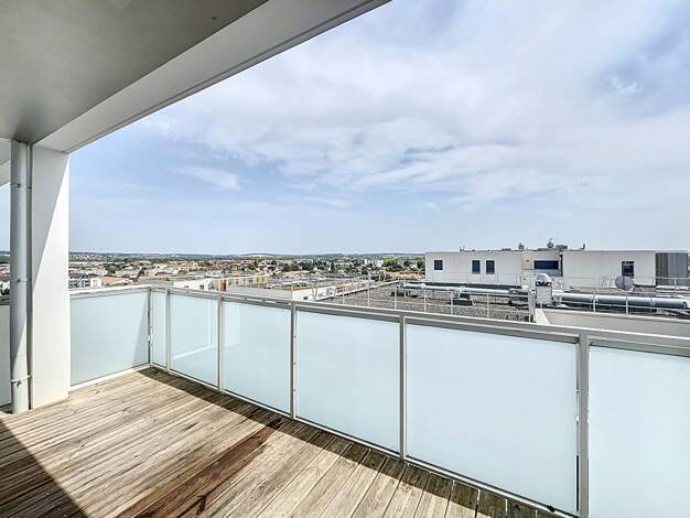 Appartement à louer 1 200 € 4 pièces 3 chambres 83 m² Étage 8/9 Croix Daurade-Borderouge-Paleficat-Trois Cocus  Toulouse 31200
