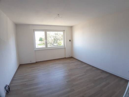 Appartement à louer 1 000 € 5 pièces 3 chambres 108,6 m² Étage 1/7 Saint-Dié-des-Vosges 88100