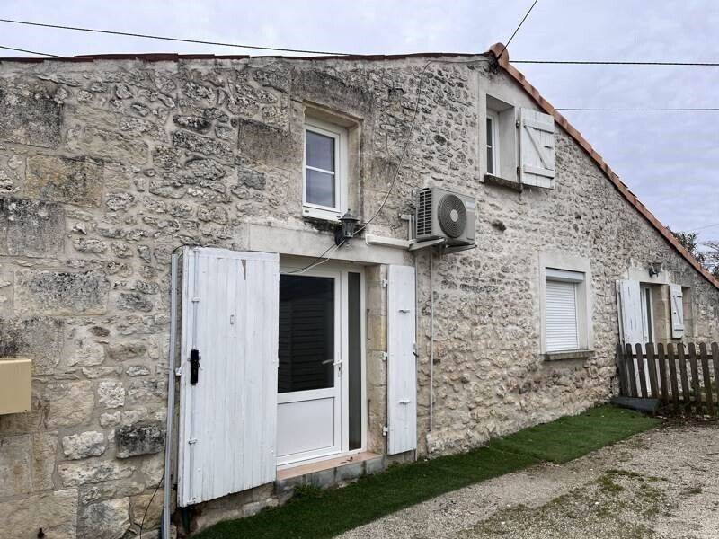 Maison à louer, 71m², LES ESSARDS