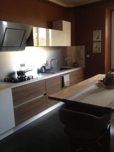 Appartement à louer 820 € 4 pièces 111 m² 1er étage Centre Ville Valserhône 01200