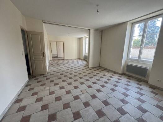 Maison à louer 650 € 4 pièces 2 chambres 104 m² Dun-sur-Auron 18130