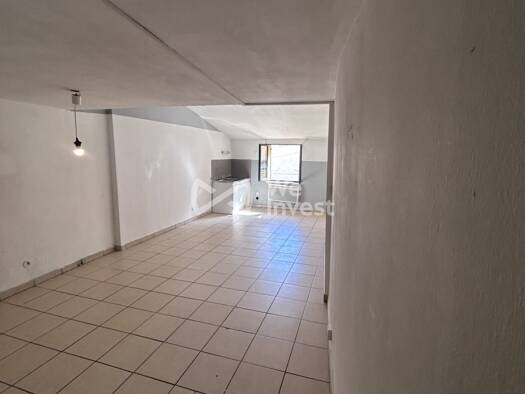 Appartement à vendre 110 000 € 2 pièces 1 chambre 29 m² RDC Centre Vieille Ville Brignoles 83170