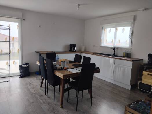 Maison de plain-pied à vendre 259 000 € 5 pièces 3 chambres 97 m² 628 m² de terrain Saint-Marcel-de-Félines 42122