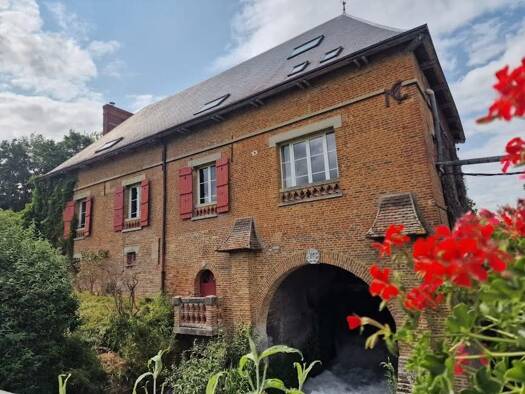 Maison à vendre 815 000 € 12 pièces 8 chambres 350 m² 6 200 m² de terrain Magny-en-Vexin 95420
