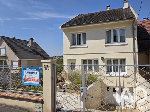 Maison à vendre 370 000 € 6 pièces 4 chambres 115 m² 835 m² de terrain La Norville 91290