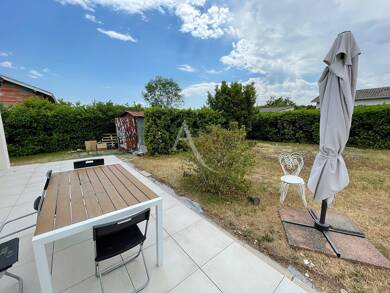 Maison de plain-pied à louer 1 603 € 4 pièces 3 chambres 86 m² 770 m² de terrain Centre Ville Saint Medard en Jalles 33160