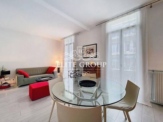 Appartement à vendre 245 000 € 3 pièces 2 chambres 51,3 m² 2ème étage République Cannes 06400