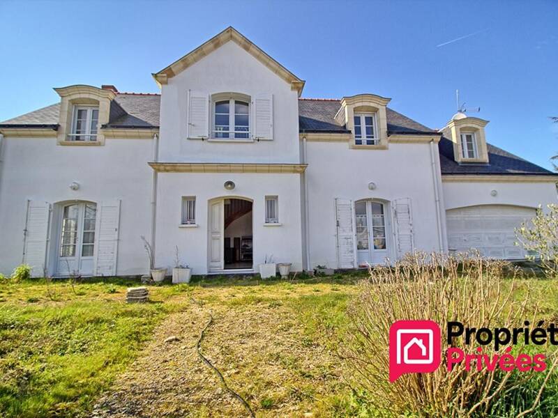 Maison à vendre, 240m², PELLOUAILLES LES VIGNES