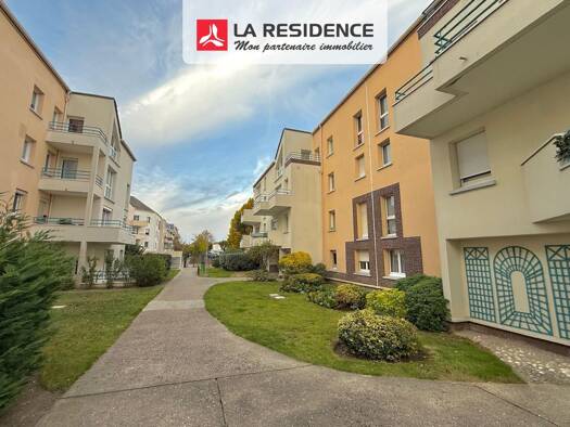 Appartement à vendre 197 000 € 2 pièces 1 chambre 53 m² Étage 2/3 Beauchamp 95250