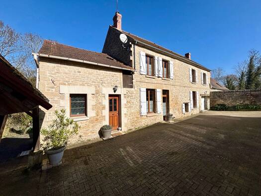 Maison à vendre 320 000 € 5 pièces 3 chambres 130 m² 4 536 m² de terrain Ully-Saint-Georges 60730