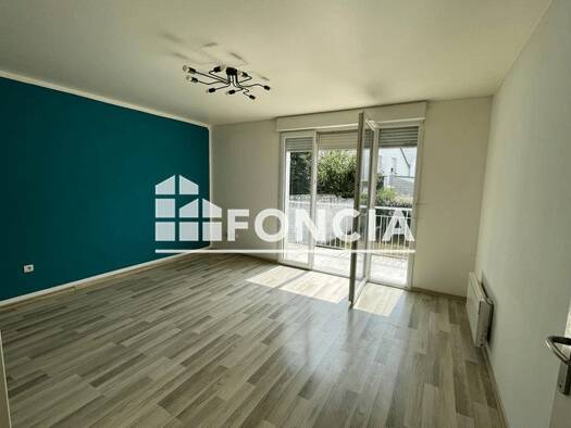 Appartement à louer 660 € 2 pièces 1 chambre 49 m² Étage 2/3 Centre Ville Dreux 28100