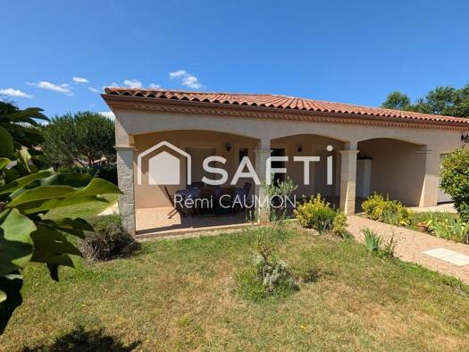 Maison de plain-pied à vendre 222 000 € 5 pièces 3 chambres 142 m² 1 112 m² de terrain Urbain Fumel 47500