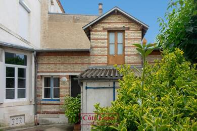 Appartement à vendre 265 000 € 4 pièces 2 chambres 78 m² RDC/3 Cigogne Orléans 45100