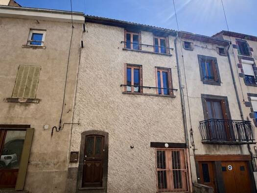 Maison de ville à vendre 126 000 € 5 pièces 2 chambres 80 m² Les Martres-de-Veyre 63730