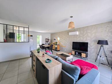 Villa à vendre 229 000 € 3 pièces 2 chambres 74 m² 230 m² de terrain La Batie Rolland 26160