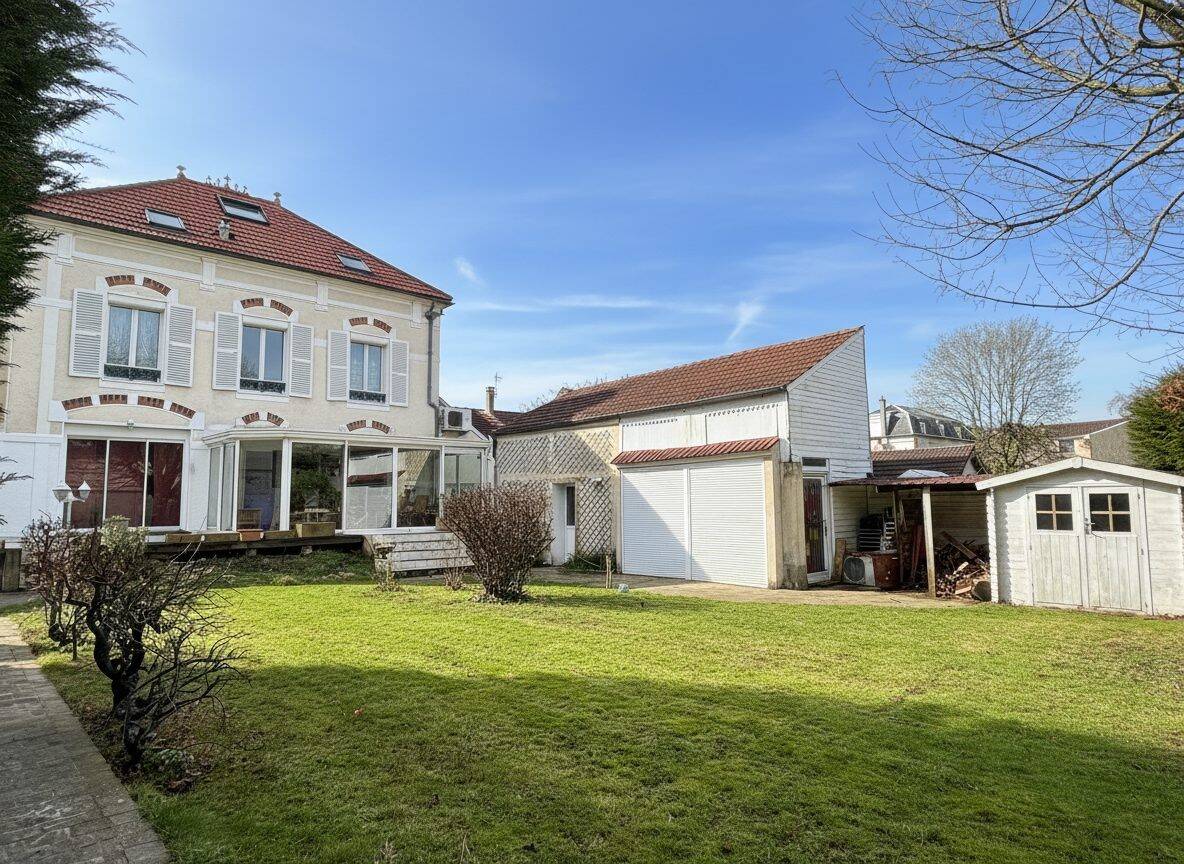 Maison à vendre, 231m², MONTLIGNON