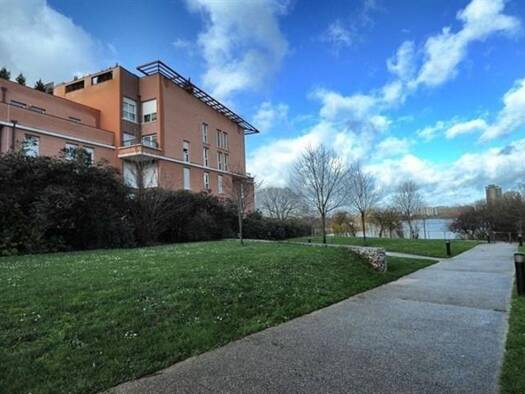 Appartement à vendre 300 000 € 3 pièces 2 chambres 62 m² Étage 3/3 Hôtel de Ville Créteil 94000