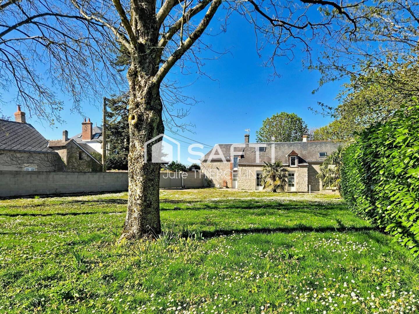 Maison à vendre, 135m², NEUVILLE AUX BOIS