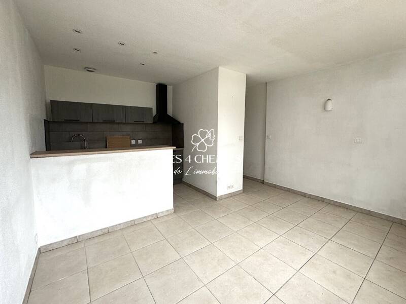 Maison à louer, 30m², CHATEAUNEUF LE ROUGE