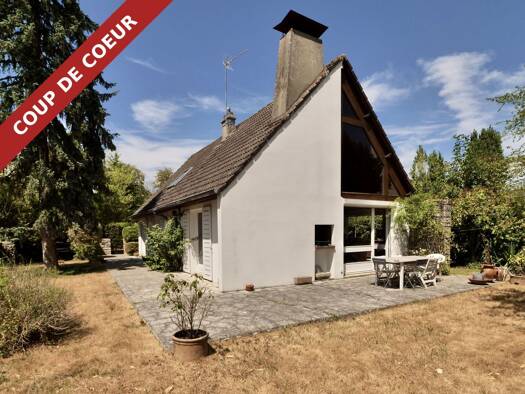 Maison à vendre 307 000 € 5 pièces 4 chambres 106 m² 722 m² de terrain Le Châtelet-en-Brie 77820