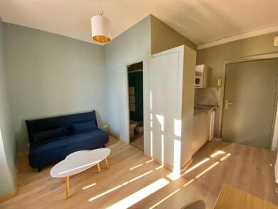 Appartement à louer 351 € 1 pièce 14,3 m² 2ème étage Centre Ville Périgueux 24000