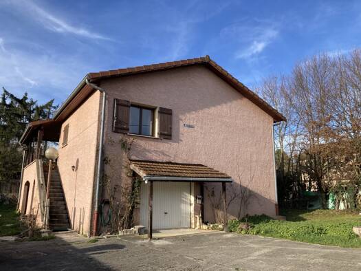 Maison à vendre 238 000 € 4 pièces 3 chambres 94 m² 835 m² de terrain Sud Lagnieu 01150