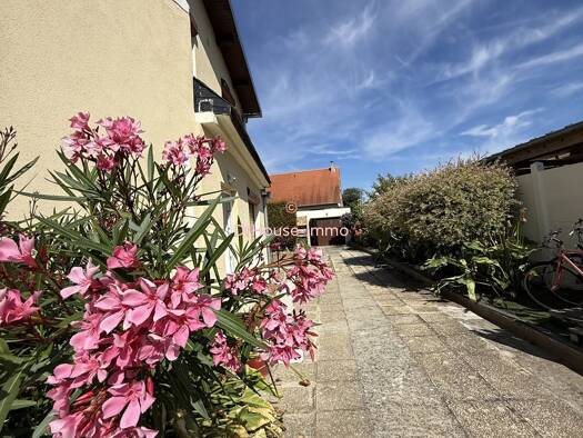 Maison à vendre 439 000 € 5 pièces 3 chambres 98 m² 406 m² de terrain Luc-sur-Mer 14530