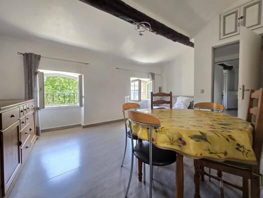 Appartement à louer 780 € 3 pièces 2 chambres 47 m² 2ème étage Grans 13450