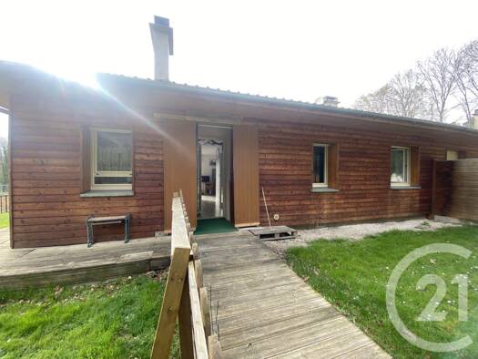 Maison à louer 900 € 3 pièces 2 chambres 72,5 m² 700 m² de terrain Faÿ-lès-Nemours 77167