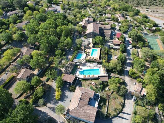 Hôtel à vendre Fonds de commerce 3 650 000 € Joyeuse 07260