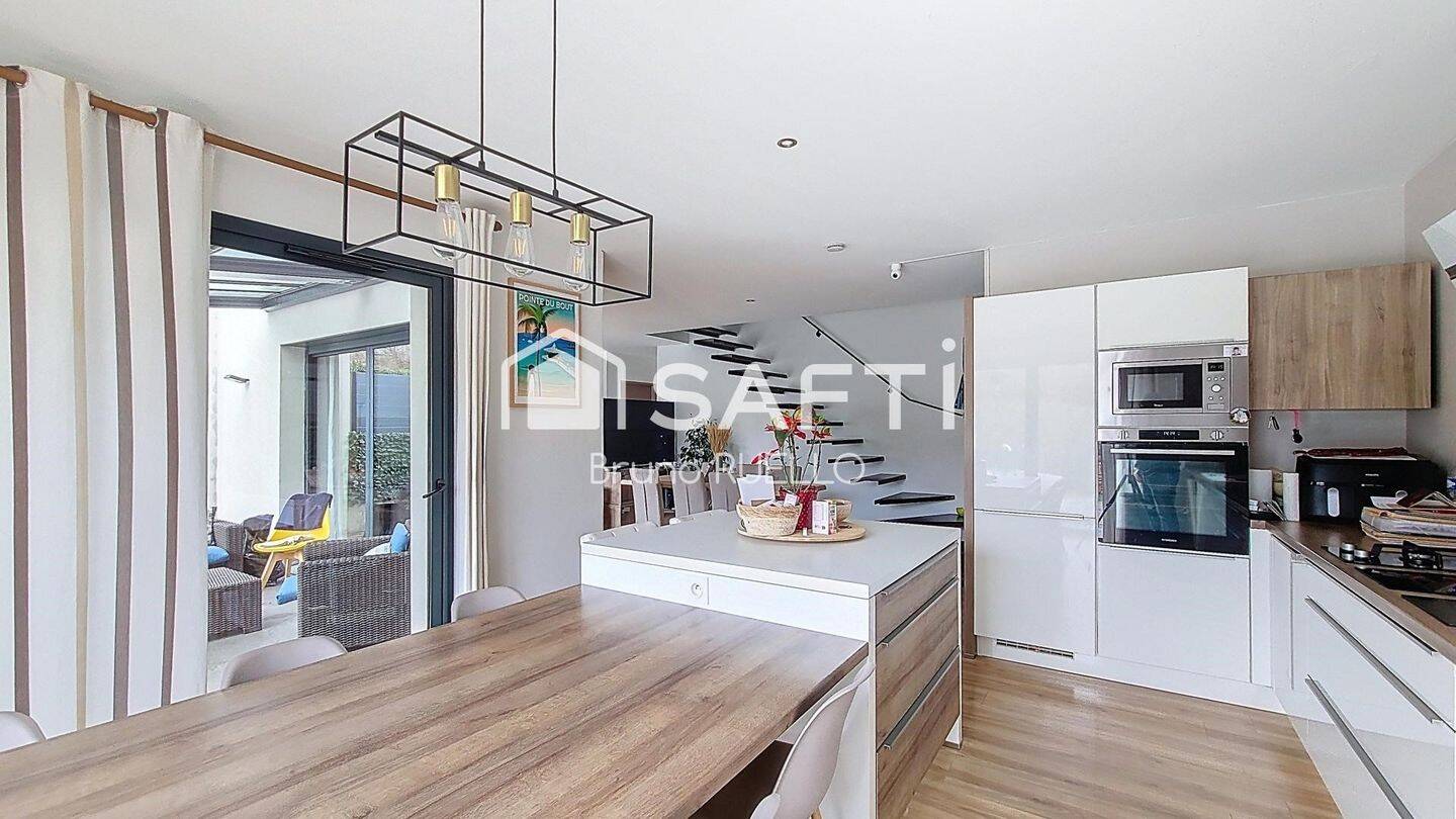 Maison à vendre, 128m², MONTESQUIEU DES ALBERES