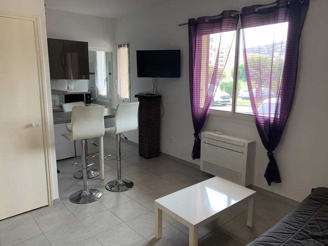 Maison à louer, 24m², AJACCIO