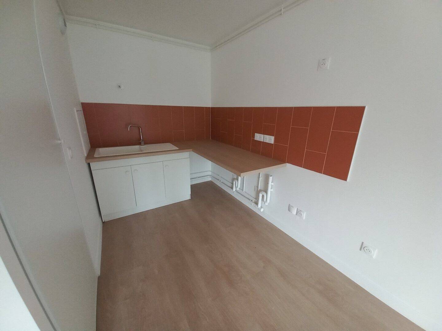 Maison à louer, 75m², COURCOURONNES