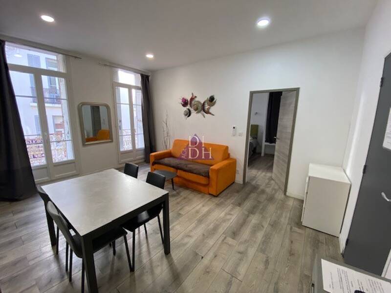 Maison à louer, 43m², HYERES