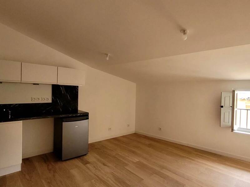 Maison à louer, 29m², UZES