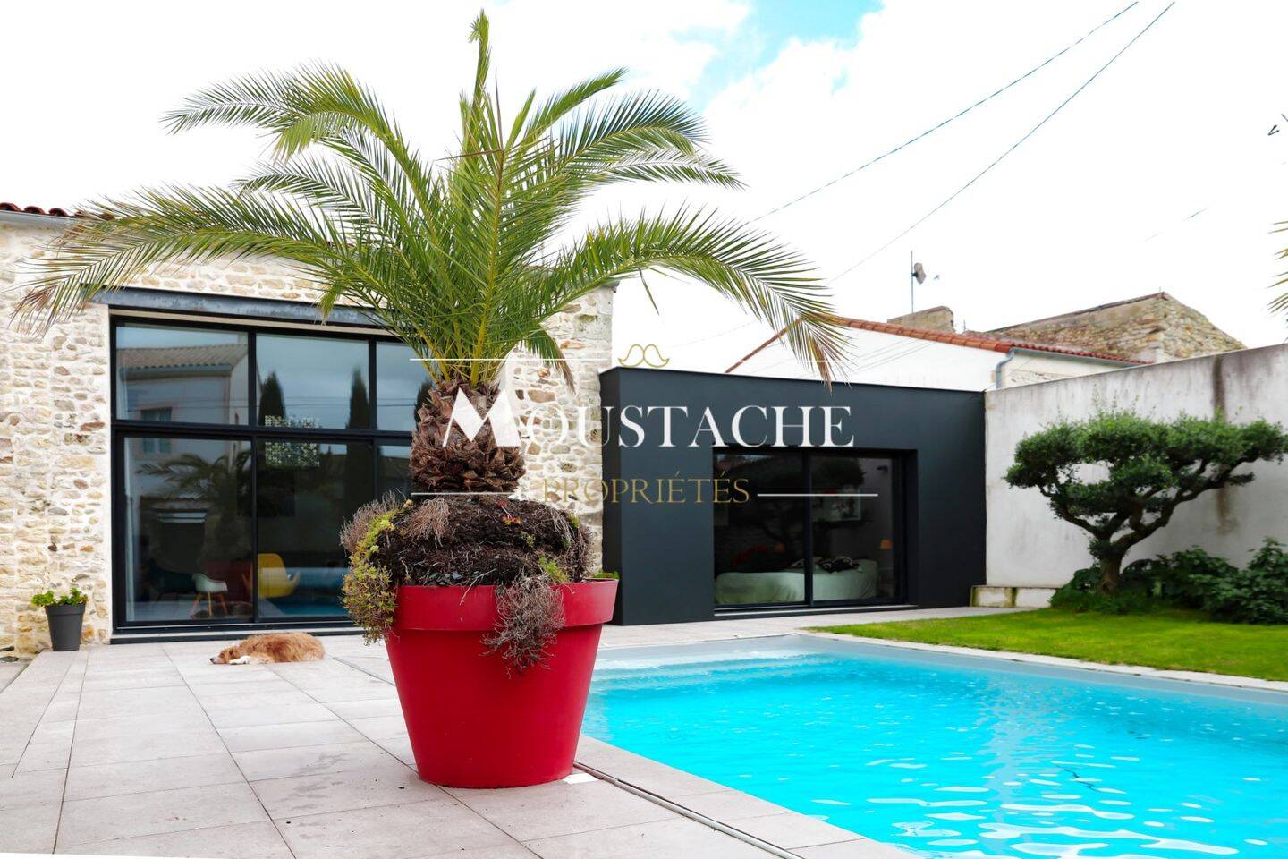 Maison à vendre, 205m², MORNAC SUR SEUDRE