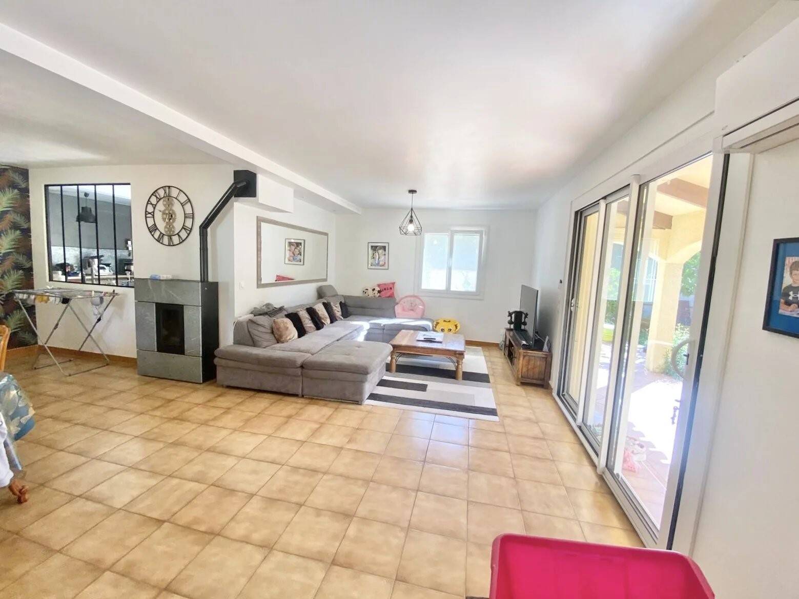 Maison à vendre, 170m², VILLEMOLAQUE